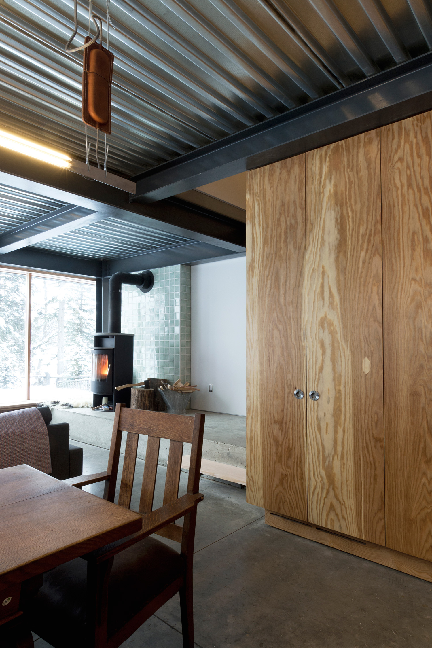 Lac Le Jeune Cabin. Photo: Scott & Scott Architects